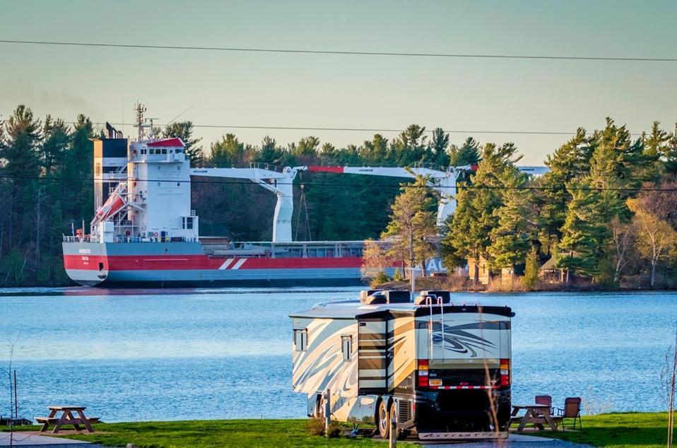 Swan Bay Resort - 1000 Islands Premier Rv Park & Marina ألكساندريا المظهر الخارجي الصورة